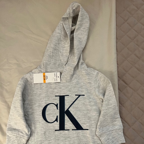 NWT Calvin Klein Quilted Vest, Hooded T-Shirt & Joggers Set, 12 Months - Picture 3 of 5